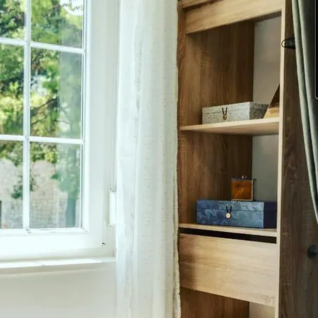 Aron Apartment *