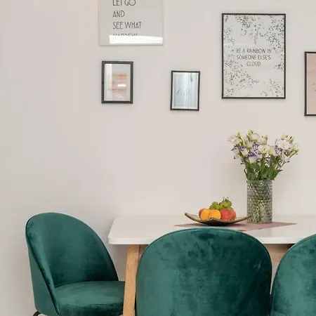 Apartment Aron *