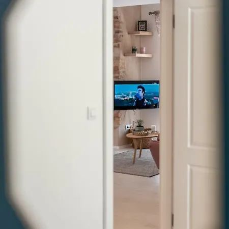 Aron Apartment *